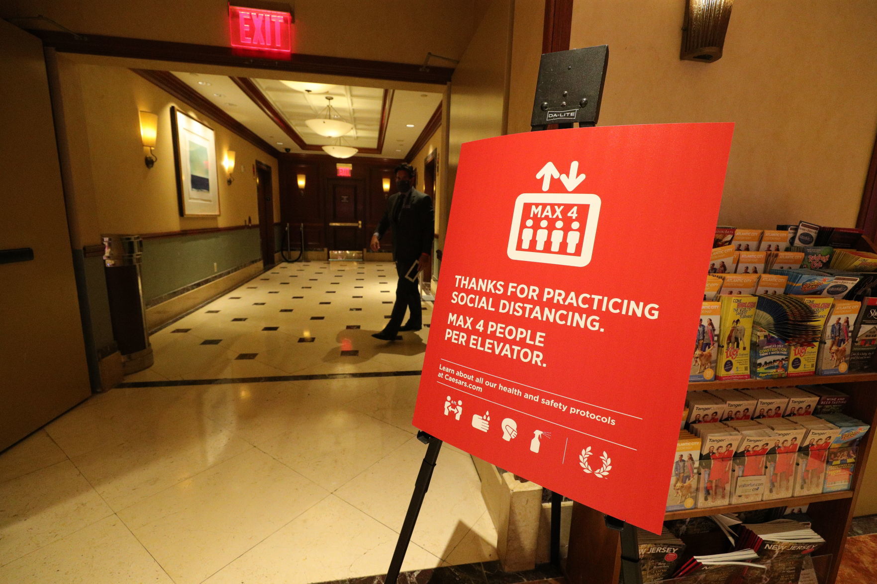 070220_nws_caesars 227.JPG